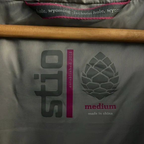 Stio women’s jacket - Picture 2 of 5